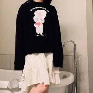 Authentic Esther Loves Chuu Oversized Sweatshirt